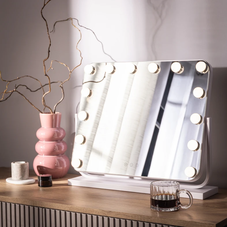 Obdélníkové bílé zrcadlo s LED osvětlením 53x12x45 cm