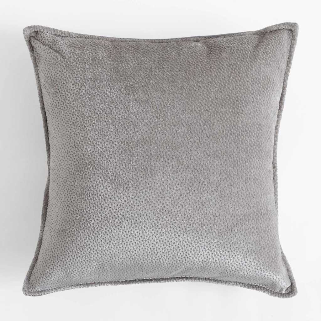 Szenilowa szara poszewka ozdobna