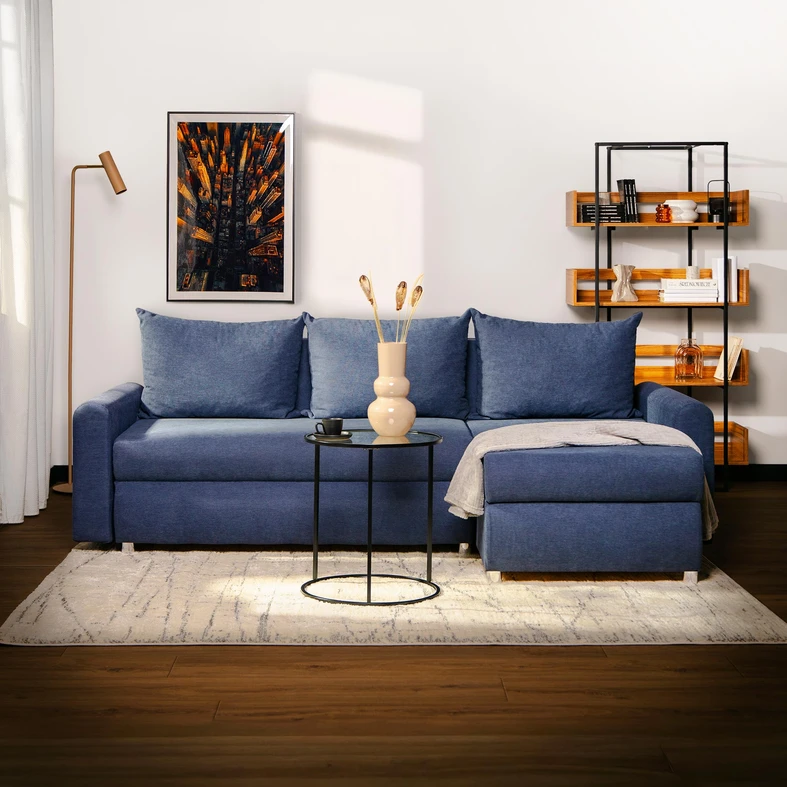 Kulatý stolek se skleněnou deskou