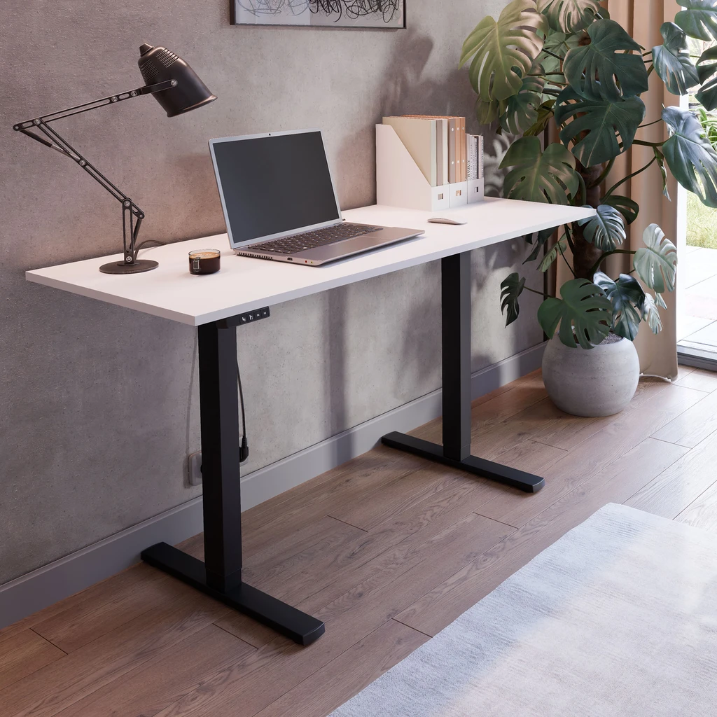 Zmieniaj wysokość blatu wtedy, gdy tego potrzebujesz, i pracuj w komfortowej pozycji każdego dnia.